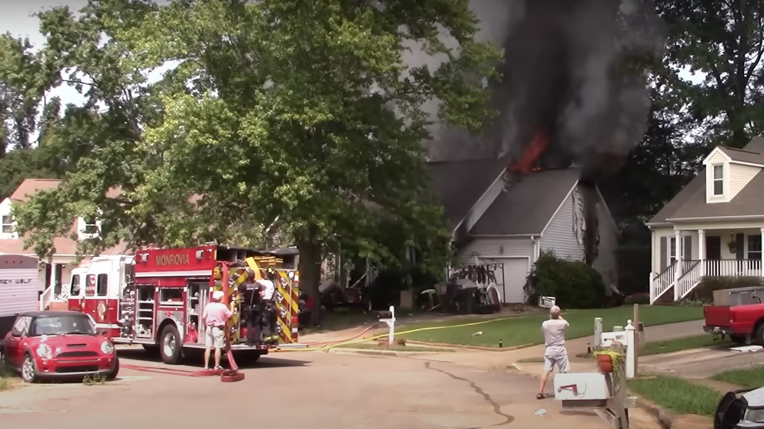 Arrival video from Alabama house fire
