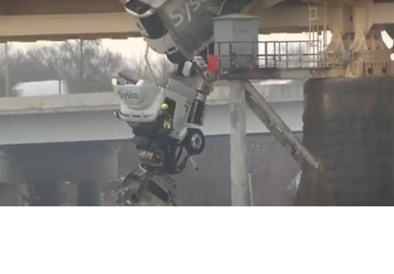 Raw video from Louisville, KY rescue from truck dangling off bridge