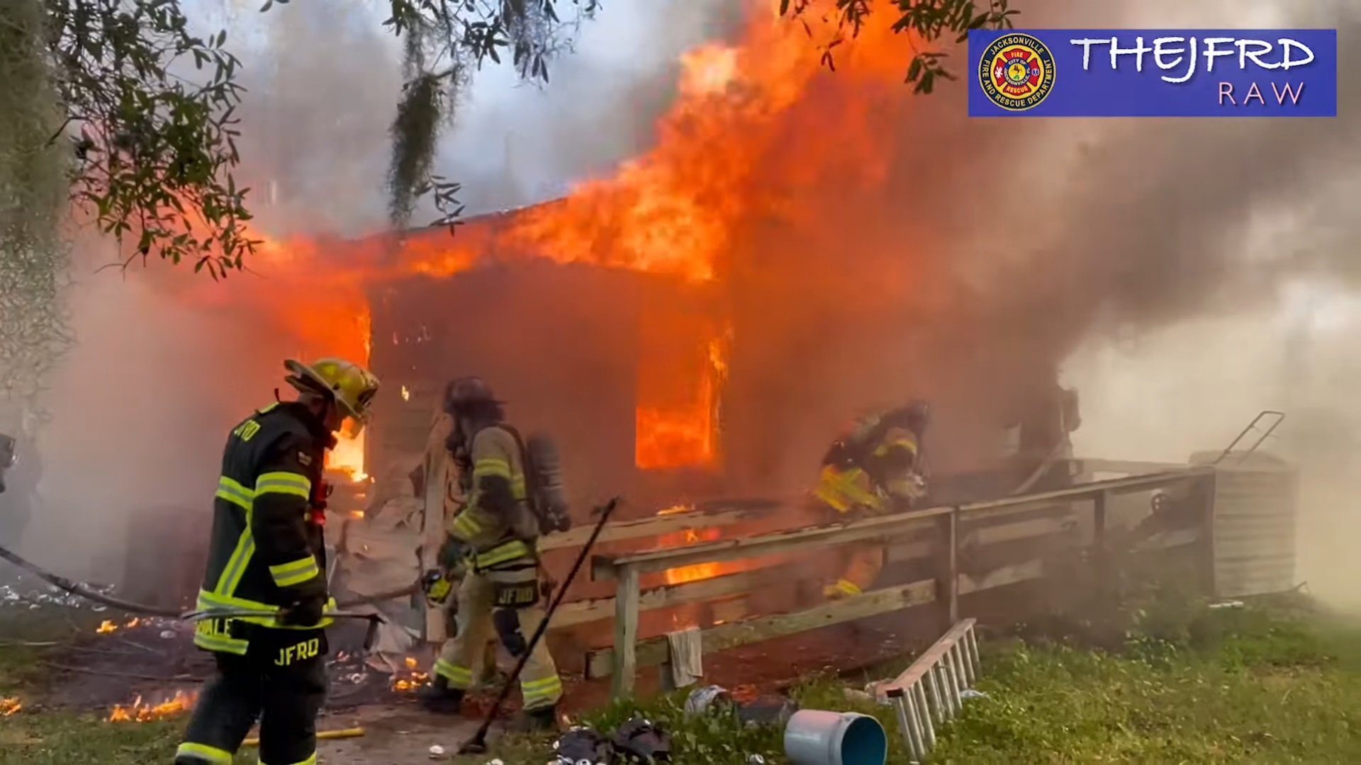 Video: Florida house fire with four firefighters hurt